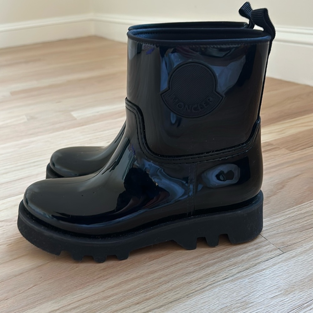 MONCLER Ginette Black high-shine ankle rain boots Sz US 8 EUC
